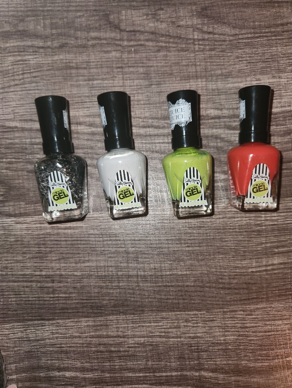 Sally Hansen Miracle Gel Nail Polish Beetlejuice Collection